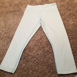 Lululemon reversible capri leggings